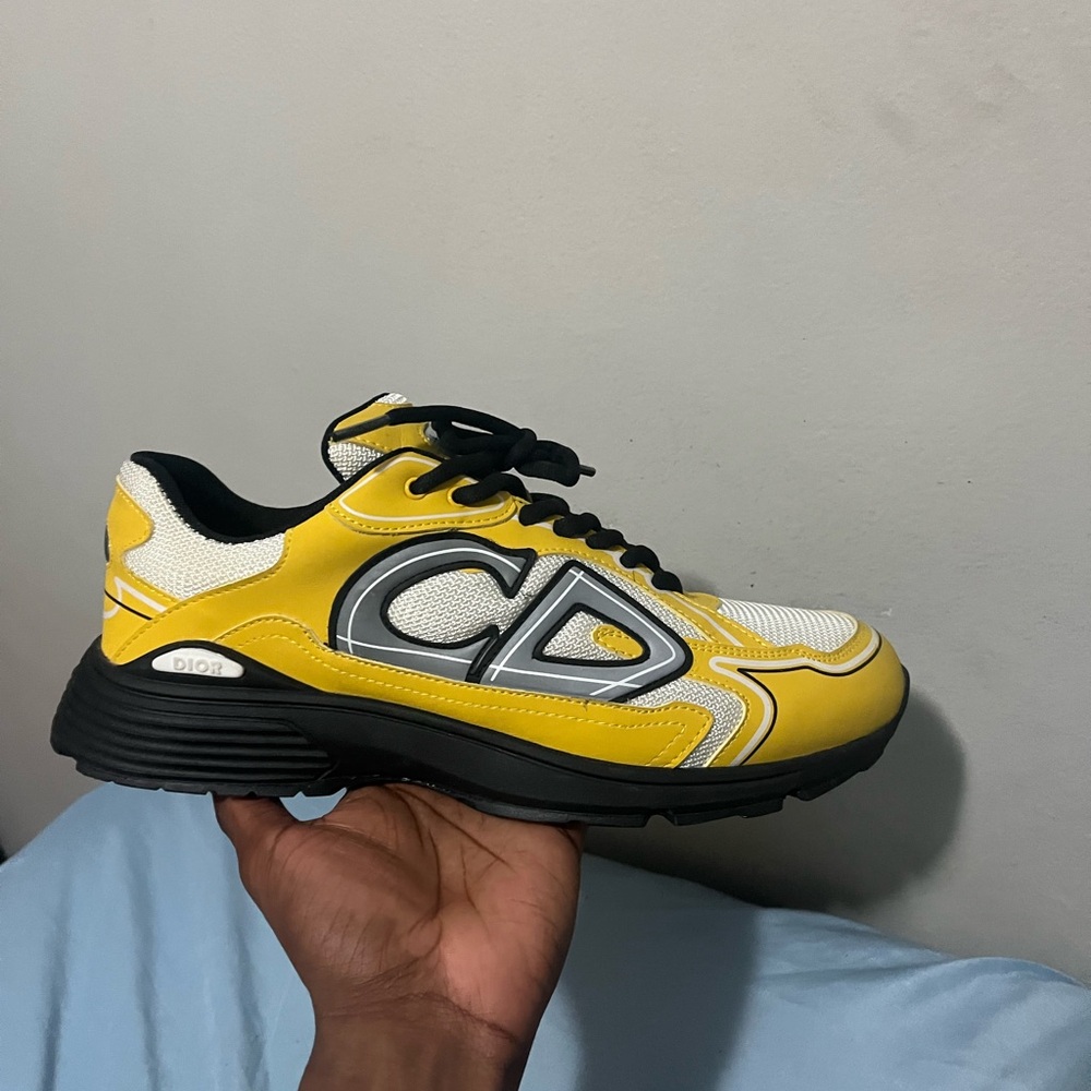 Yellow n black Dior b30 - Picture 2 of 5